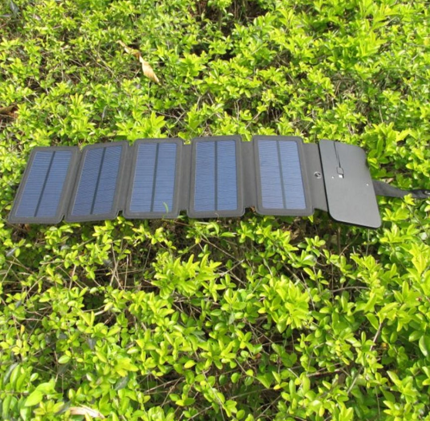Folding Solar Charger Pocket direct charging mobile power supply